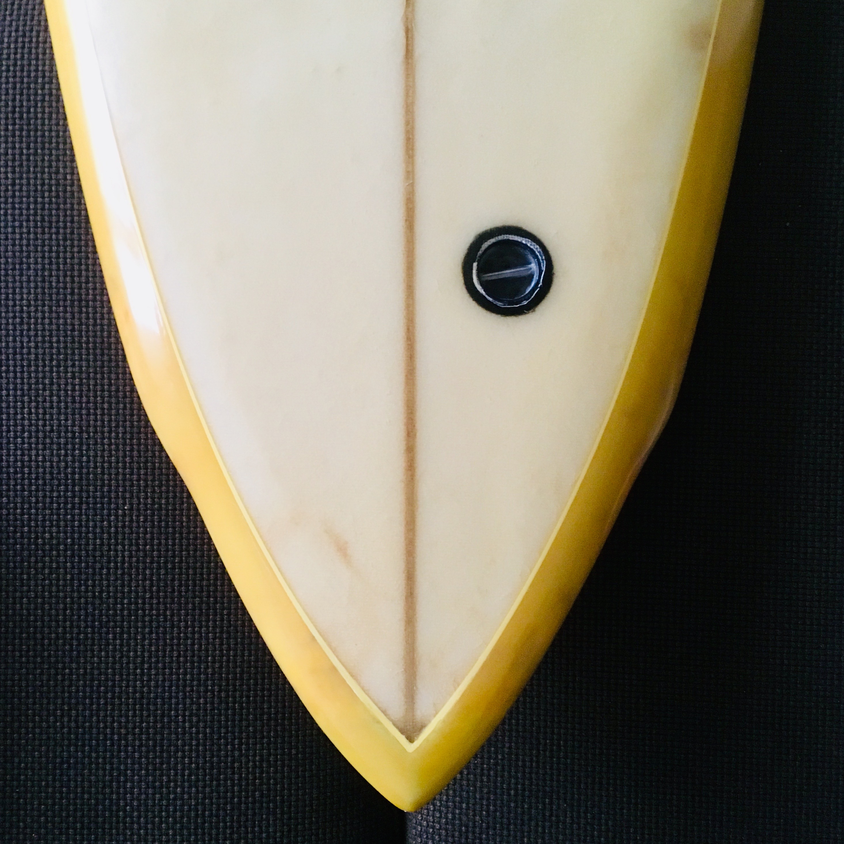 Vintage-Surfboard-Tail-III